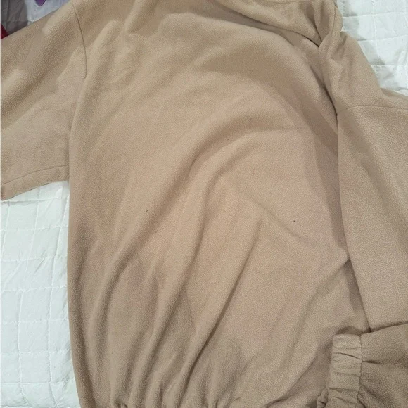 Unknown Brand, Beige 3/4 Zip Buck Emblem - Picture 2 of 2